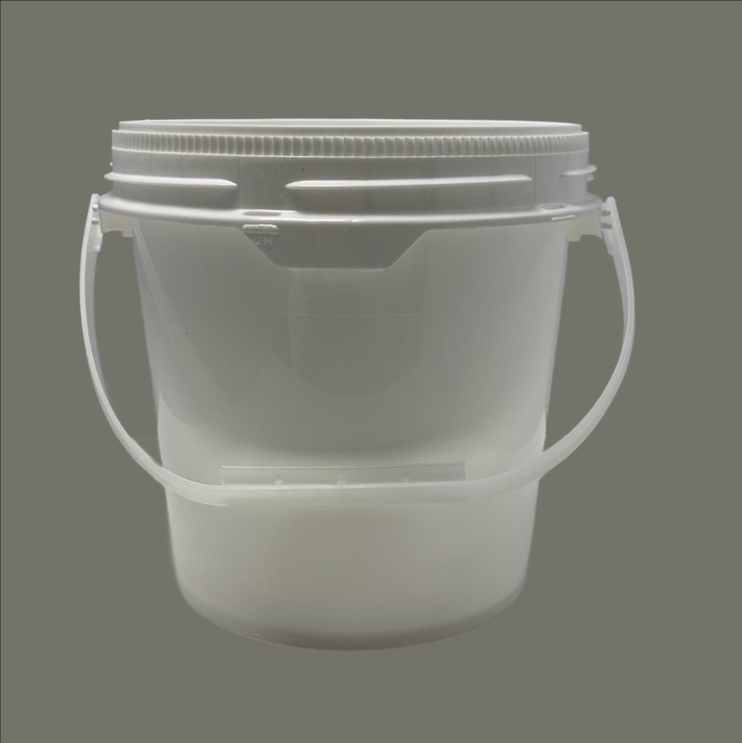 1.25 Gallon Picking Bucket