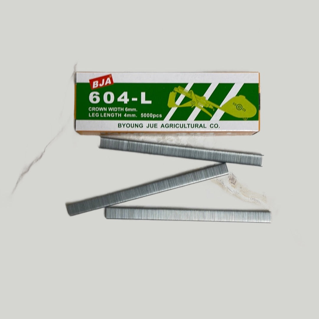 Tapener Gun Staples 604-L