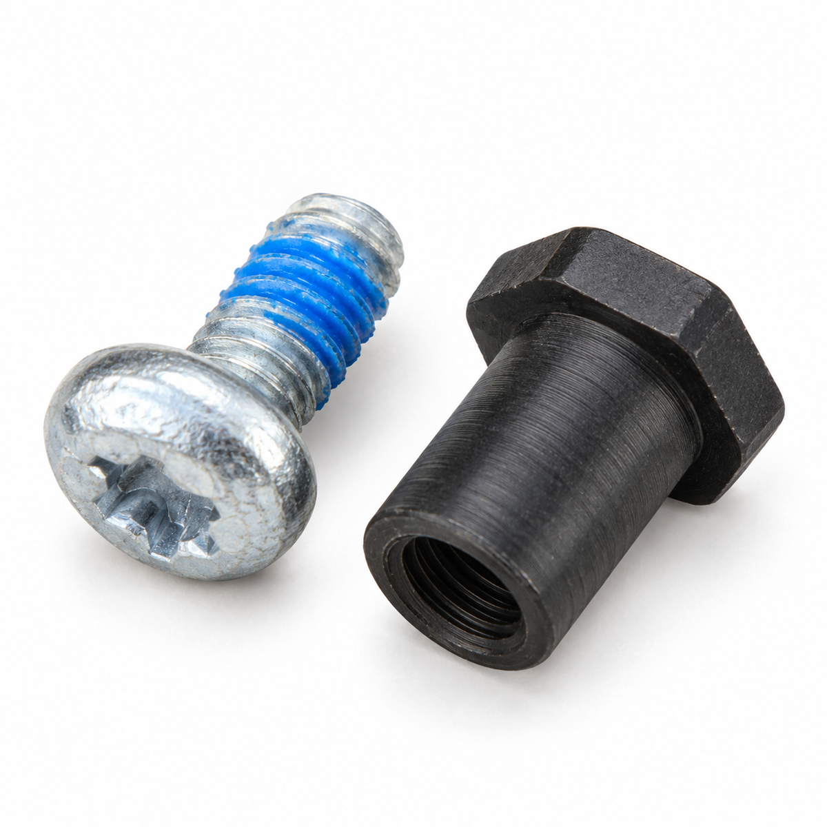 Bahco R902P — screw and insert detail