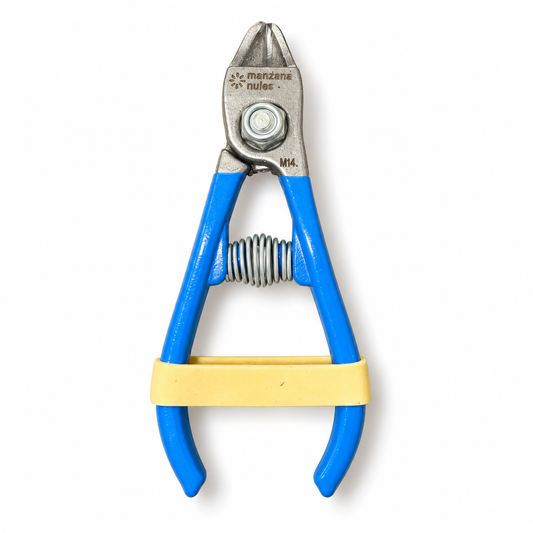 Manzana Nules M14-AM citrus harvesting shears front view on white background