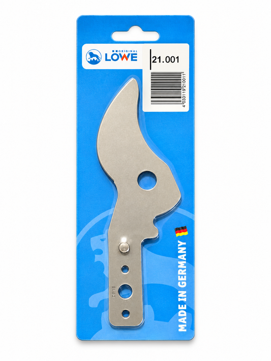 Original LÖWE 21.001 replacement blade in original blister packaging