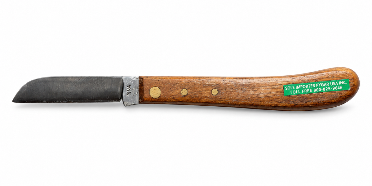 Tina 685 fixed blade grafting knife with wooden handle on white background